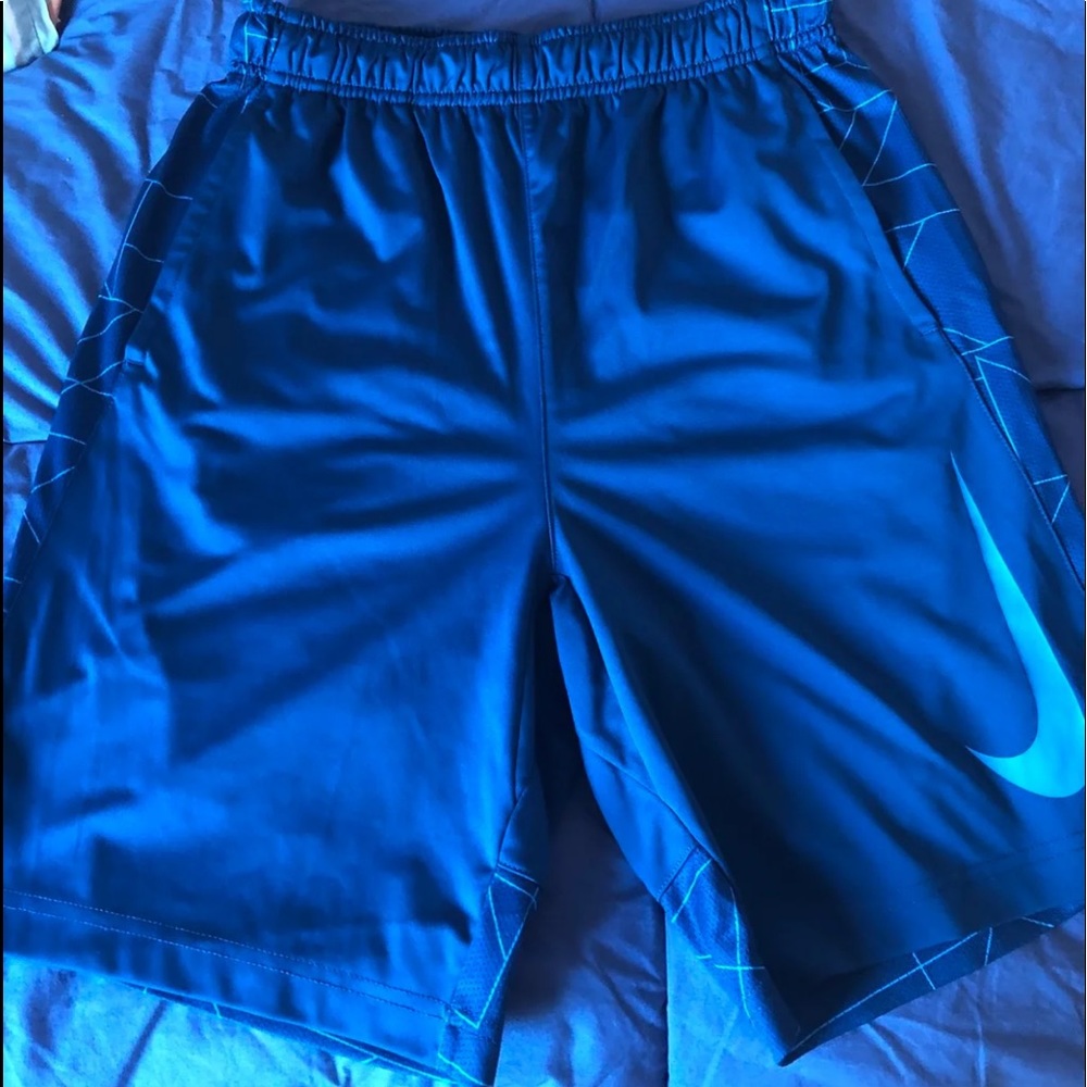 Nike Drifit Boys L Basketball Shorts